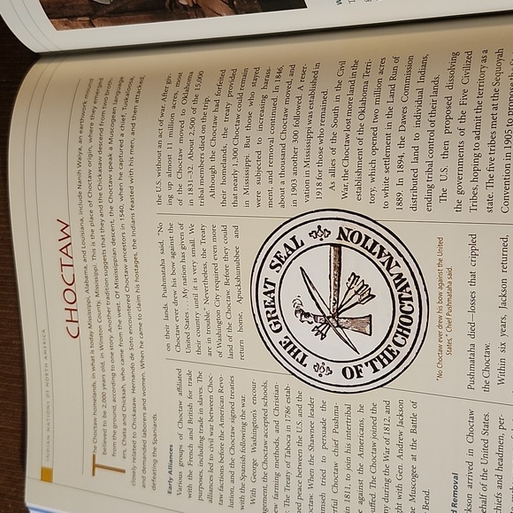 Indian Nations of North America, National Geographic Hard Cover Full Color book - Picture 9 of 11